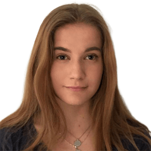 Kaya Sophie Heinke Auf transparentem Hintergrund ist ein Foto von Kaya Sophie Heinke als Büstenporträt.
